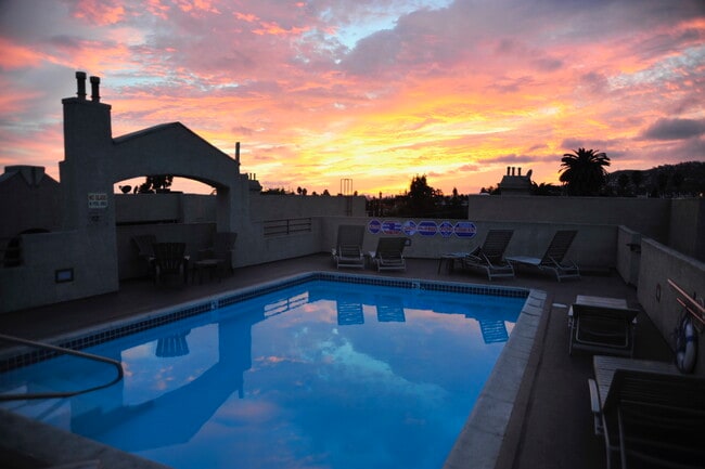 Building Photo - Manhattan Apartments