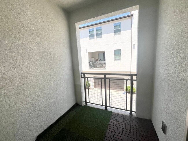 Building Photo - 16755 Coyote Bush Dr