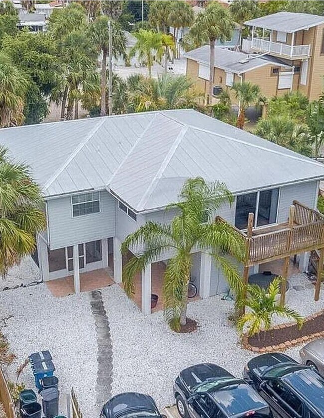 Building Photo - 128 Eucalyptus Ct