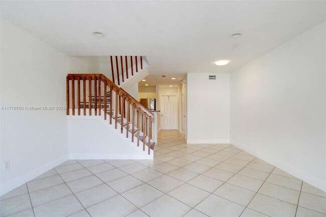 Building Photo - 8600 SW 67th Ave