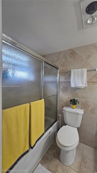 Building Photo - 180 NE 12th Ave