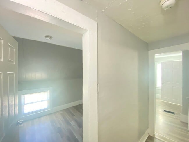 Building Photo - 4 Shedds Ave