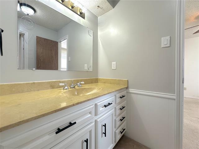 Building Photo - 1706 Hanover Dr