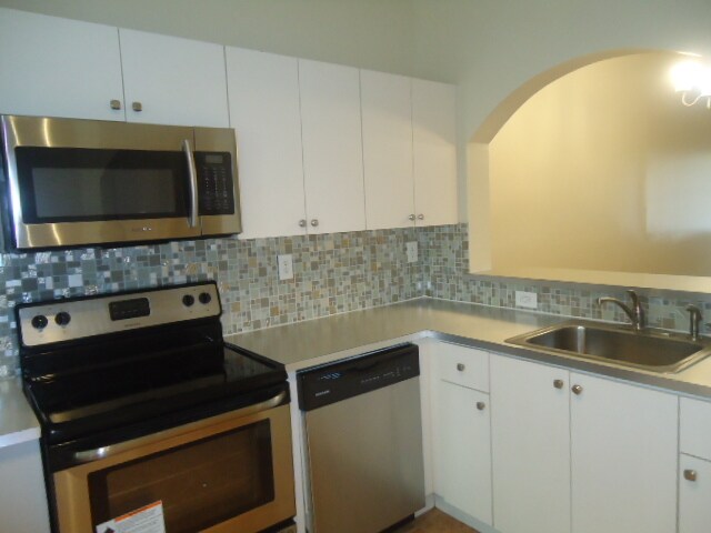 Building Photo - 1320 SE 31st Ct