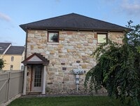 Building Photo - 831 Murray Ave