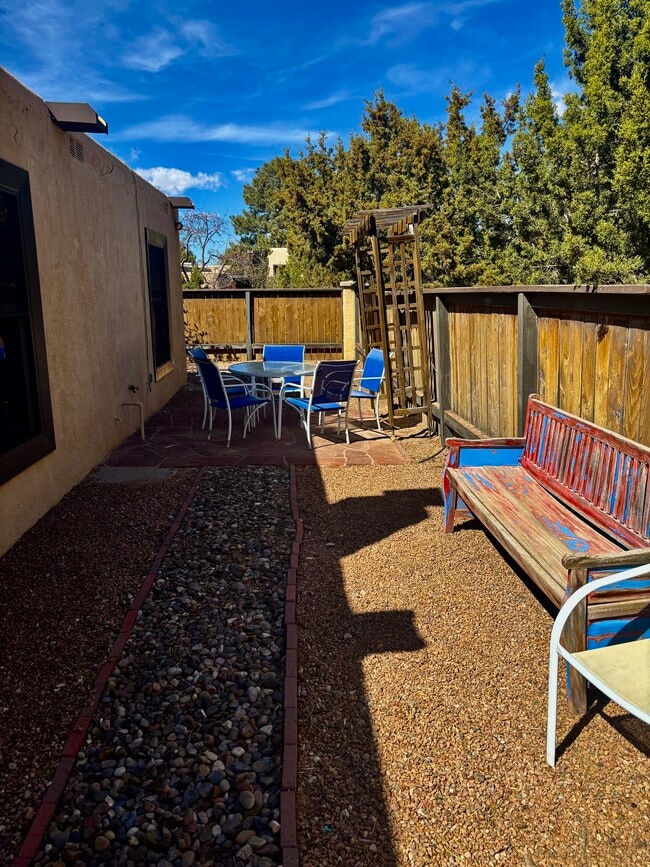 Building Photo - 3089 Plaza Blanca