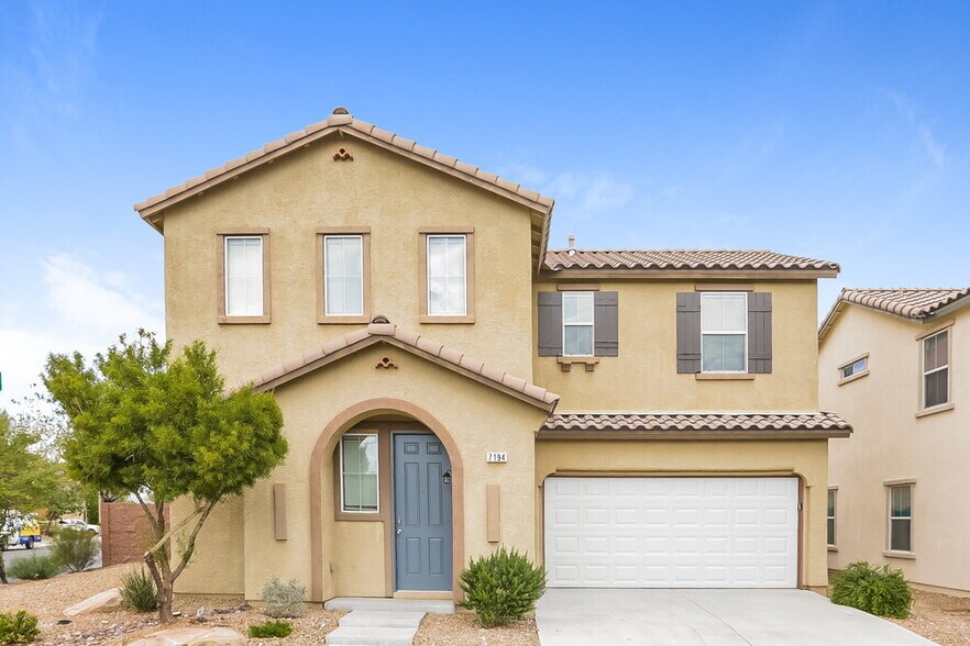 Primary Photo - 7194 Temecula Valley Ave