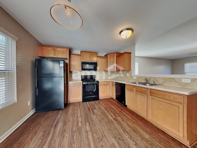 Building Photo - 15709 Lakepoint Forest Dr