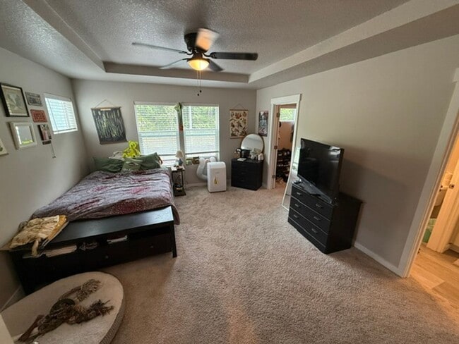 Building Photo - 5745 NW Torchcrest Pl