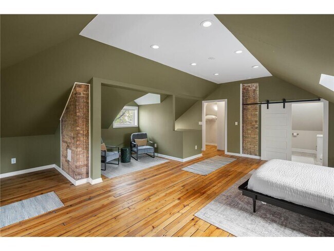 Building Photo - 2411 Blaisdell Ave