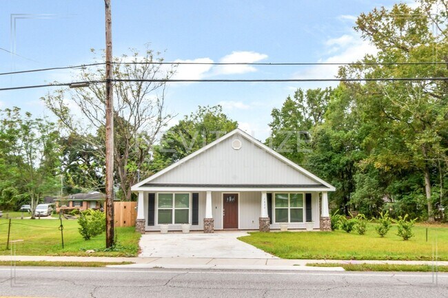 Building Photo - New Construction 3/2 Home in Heart of Mobile!
