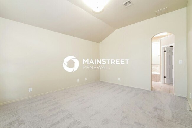 Building Photo - 3 Bedroom Pet-Friendly Home in Edmond, OK with Main Street Renewal