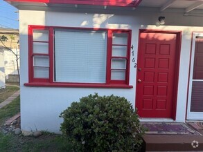 Building Photo - 4764 Point Loma Ave