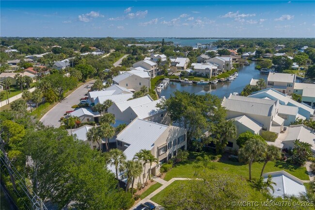 Building Photo - 3901 SE St Lucie Blvd