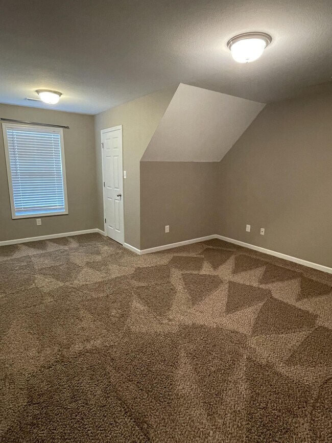 Building Photo - 8107 Cambridge Reserve Dr