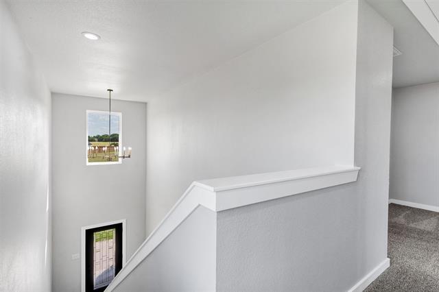 Building Photo - 576 Highview Ct