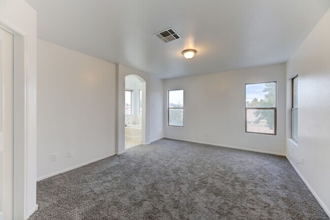 Building Photo - 4548 Grand Rock Dr