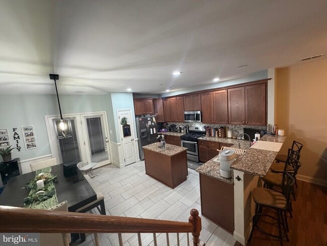 Building Photo - 1120 Munyon Dr