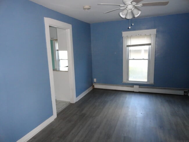 Building Photo - 177 E Pearl St