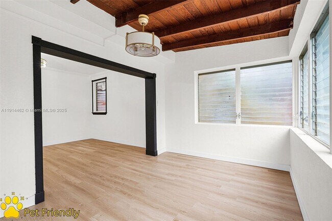 Building Photo - 12287 NE 7th Ave