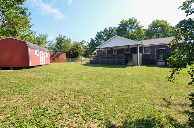Building Photo - 5019 Raywood Ln