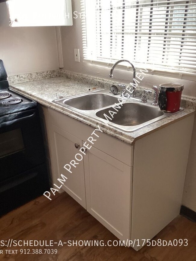 Building Photo - 2106 Bulloch St