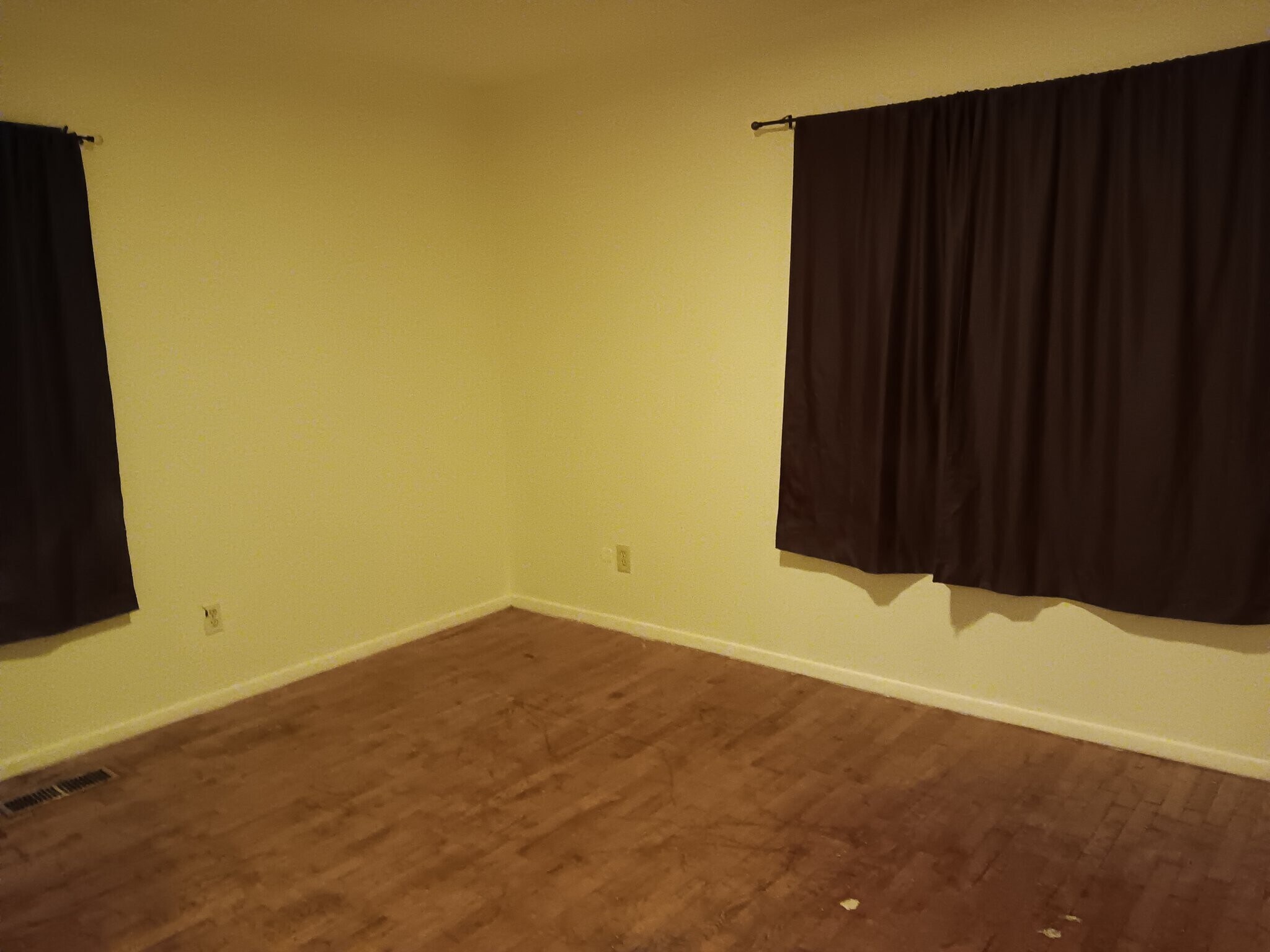 Building Photo - 3702 Malibu Dr