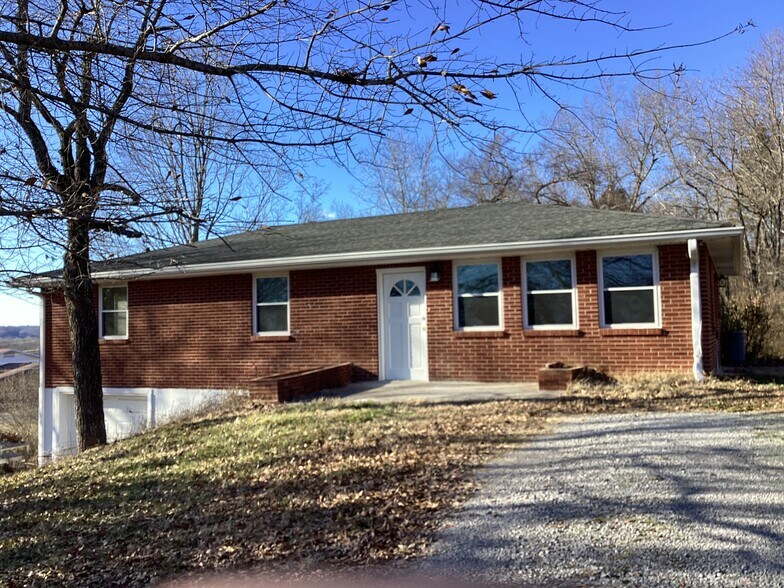 Primary Photo - 113 Bowker St