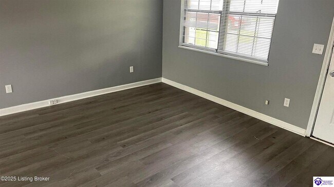 Building Photo - 314 Crossgate Rd