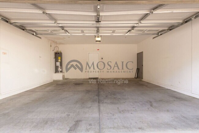 Building Photo - 1650 E Joseph Way