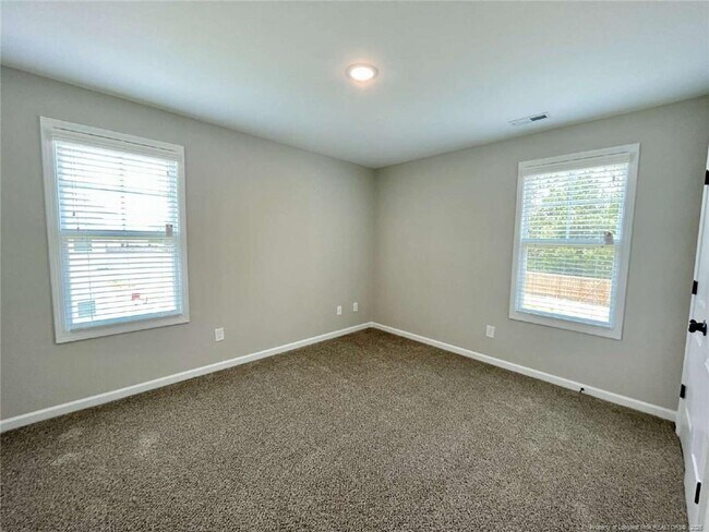 Building Photo - 141 Burnside Dr