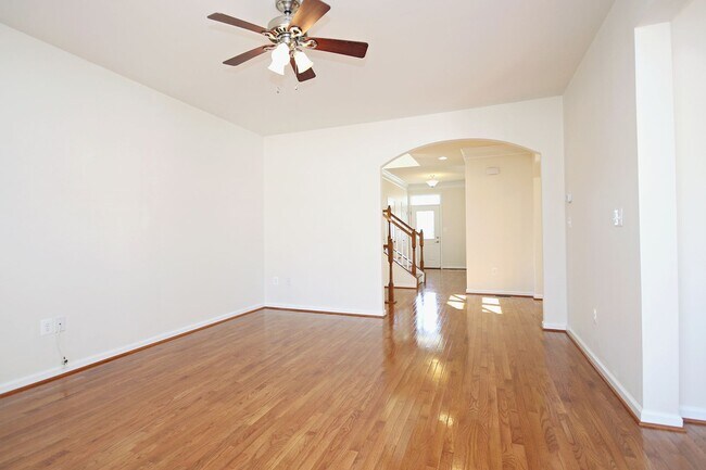 Building Photo - N. Albemarle Co Home With Fenced Yard, Near NGIC/DIA/NGA