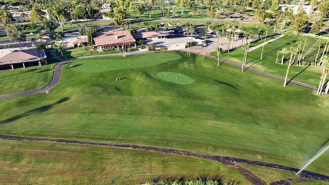 Building Photo - 7401 N Scottsdale Rd