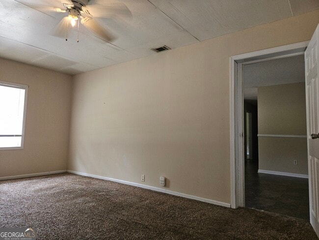 Building Photo - 214 John Paul Ave