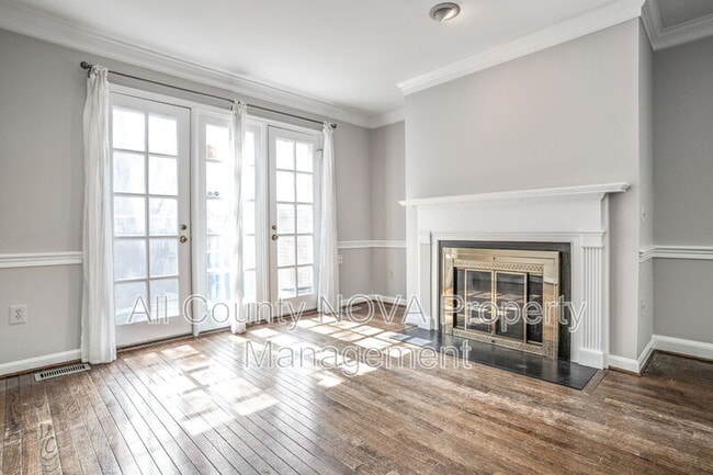 Building Photo - 1203 Michigan Ct