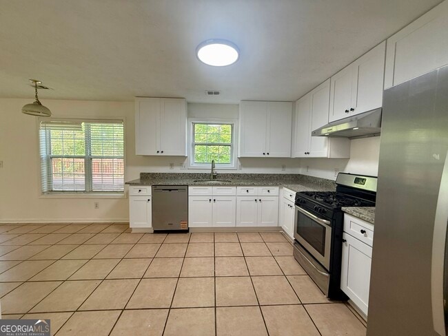 Building Photo - 2700 Woodbine Hill Way NW