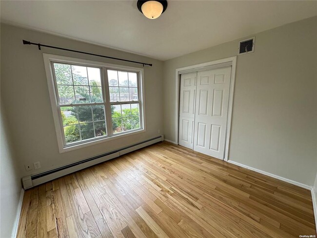 Building Photo - 98 Cortelyou St