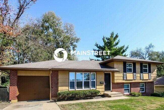 Building Photo - 3 Bedroom Pet-Friendly Home in Kansas City, MO with Main Street Renewal