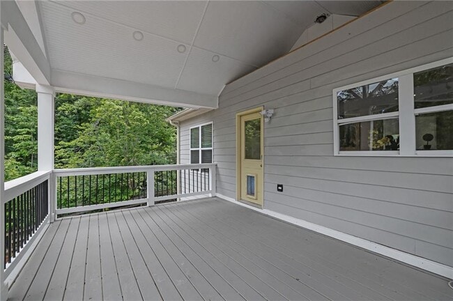 Building Photo - 902 Whistler Ln