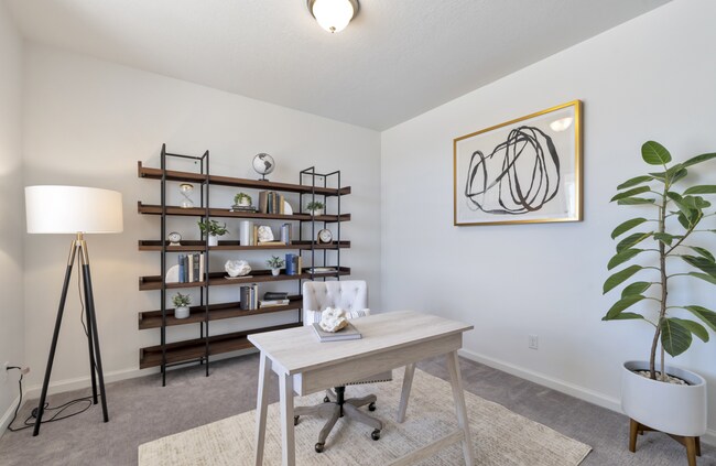 Building Photo - 5 bedroom 3.5 bathroom home in Lehi.