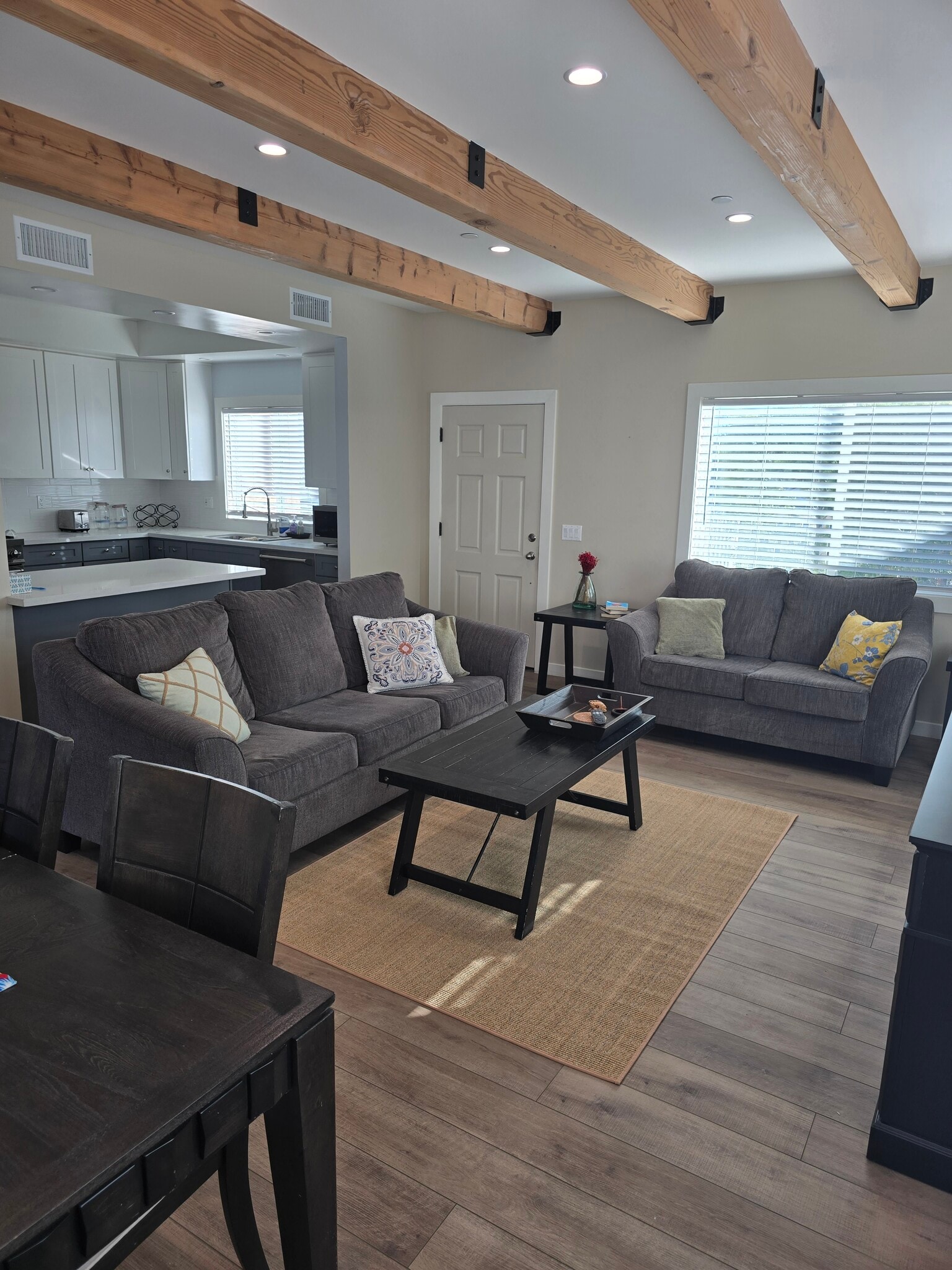 Building Photo - 2857 W Carson St