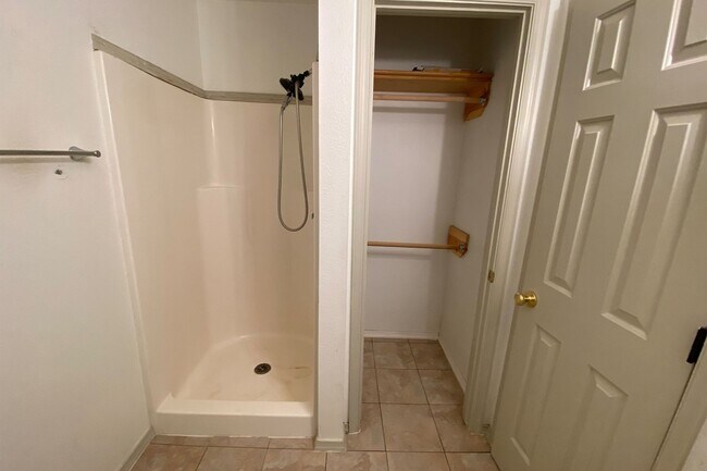 Building Photo - 4511 Scotty Dr