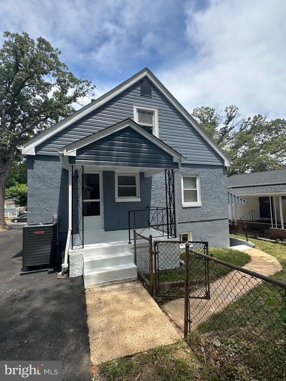 Building Photo - 7205 Flagstaff St