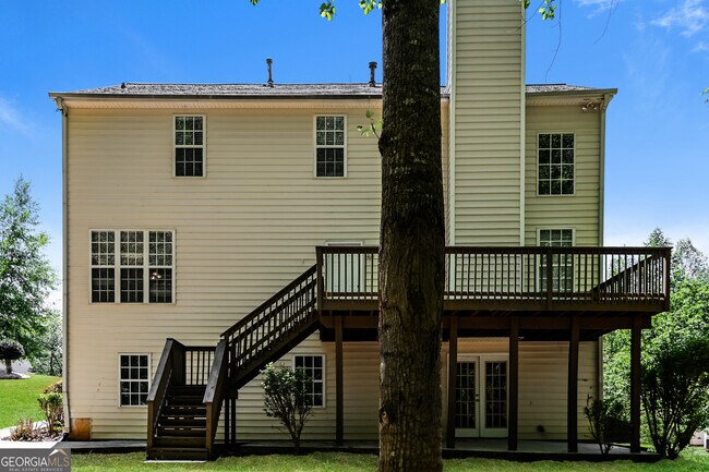 Building Photo - 520 Hilly Ct