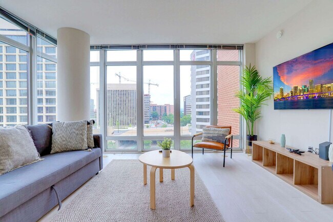 Primary Photo - 22202 18th St S