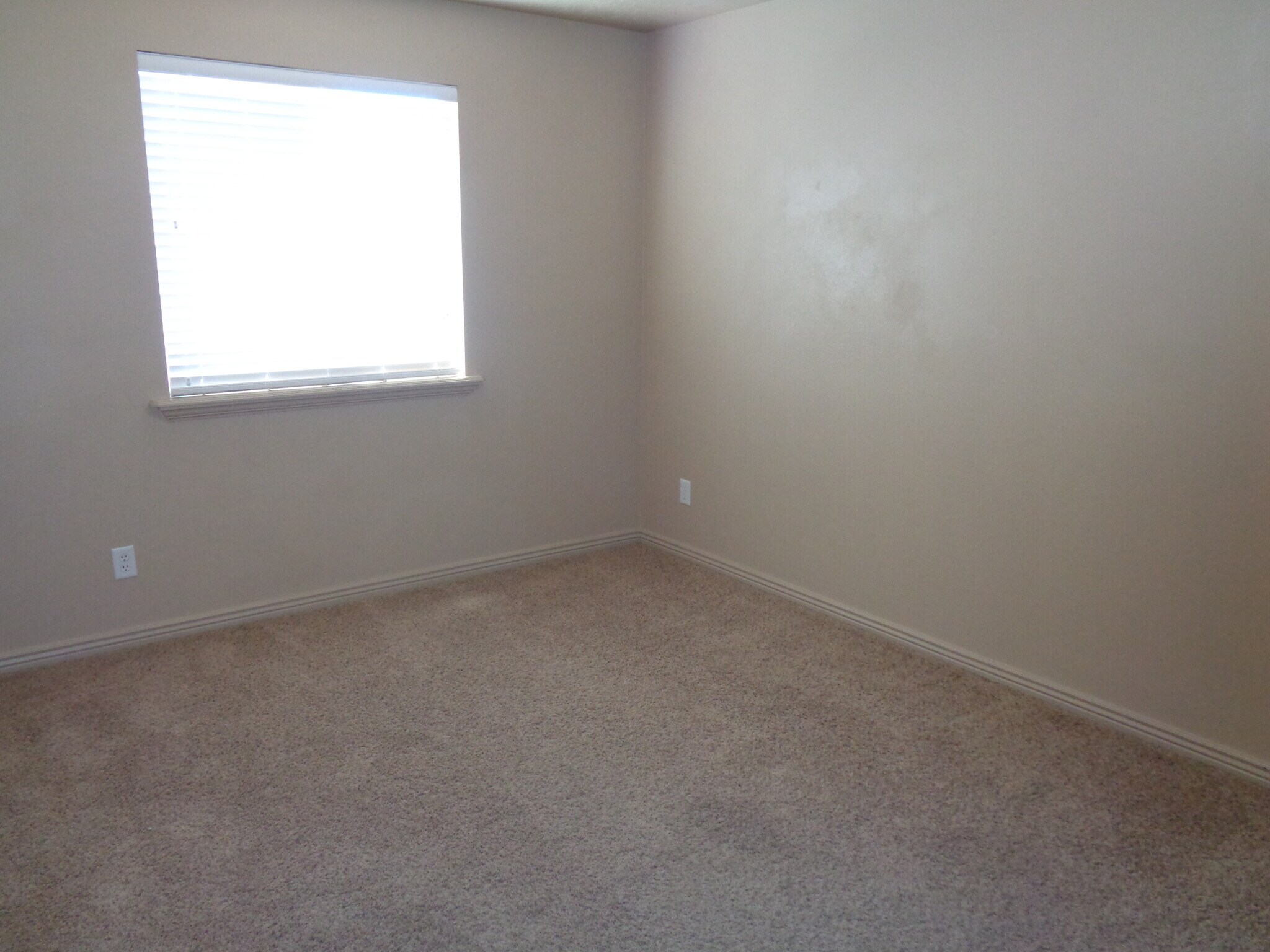 Building Photo - 6758 W Haven Maple Dr