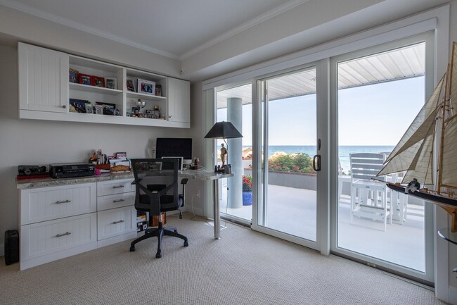 Building Photo - 1044 Ocean Blvd