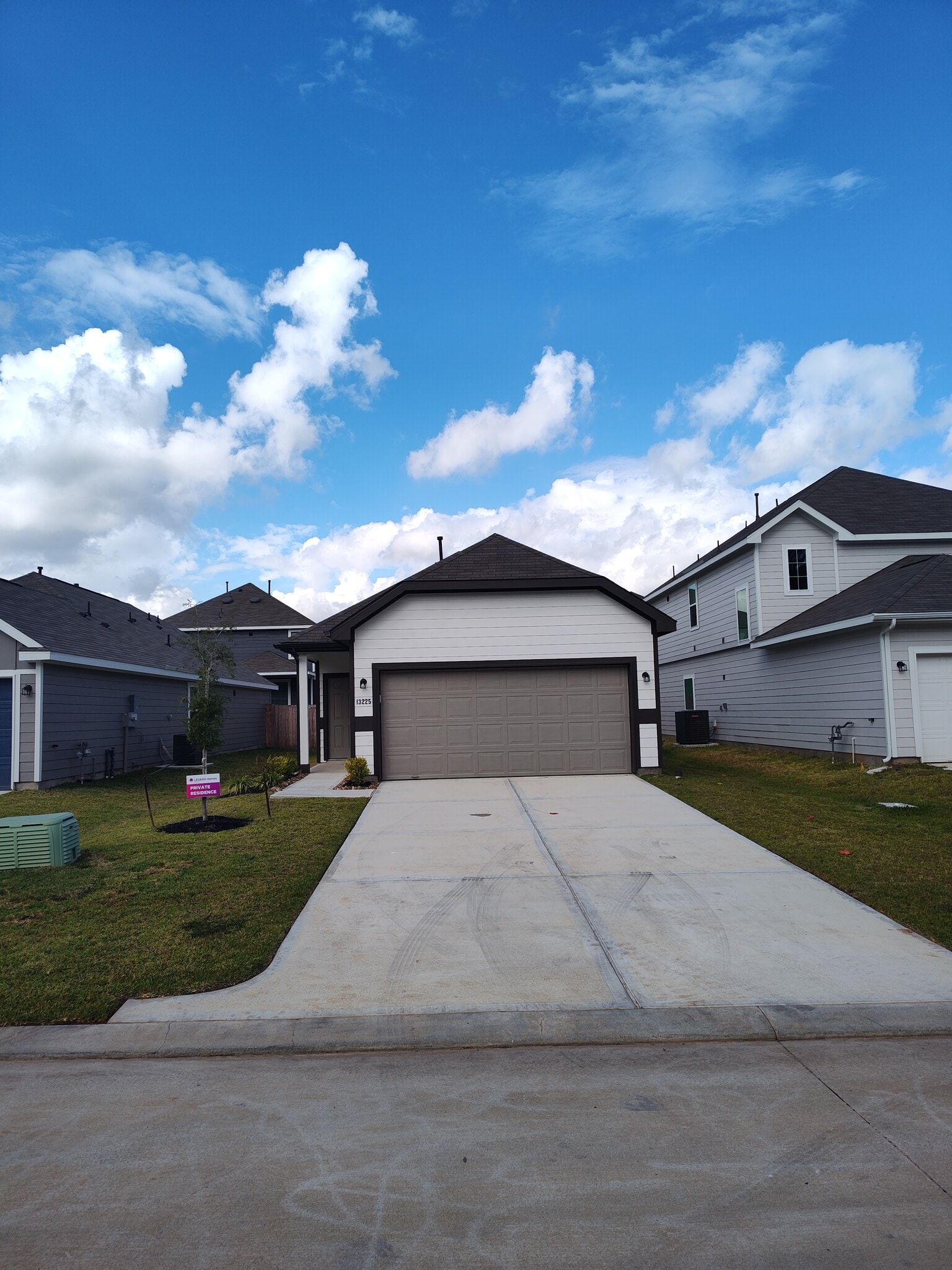 Building Photo - 13225 Musky Dr