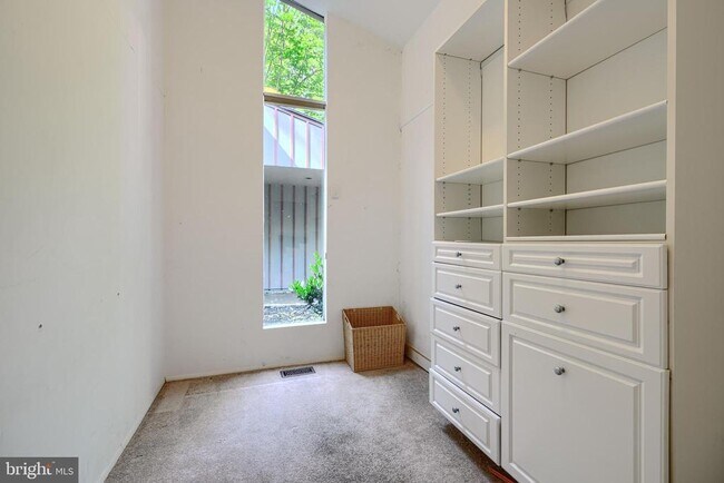 Building Photo - 2101 Tufton Ave