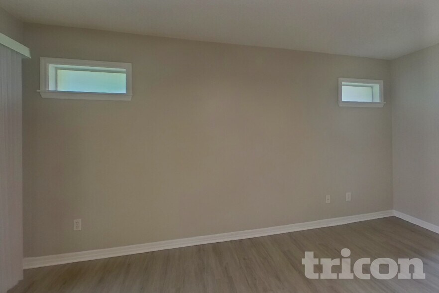 Building Photo - 2438 Pine Chase Cir